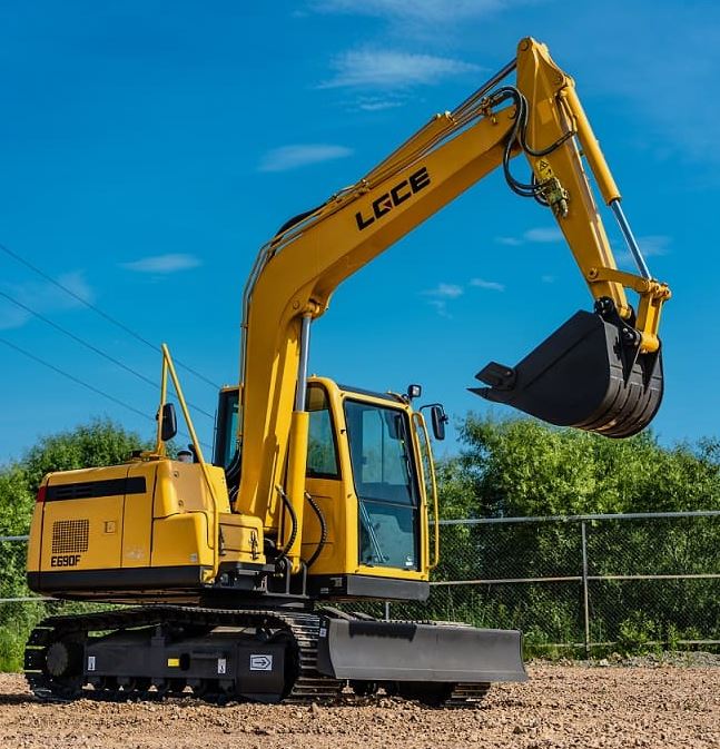 Гусеничный экскаватор LGCE E690F